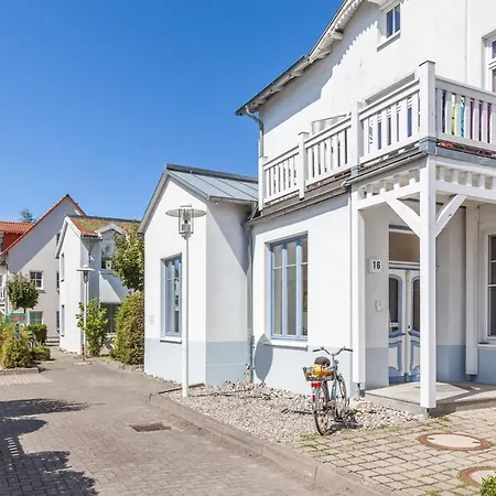 Apartment Strandstrasse 16 30 *