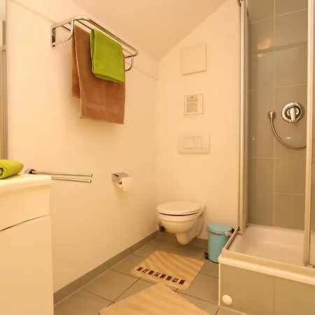 Strandstrasse 16 30 Apartment Kuehlungsborn