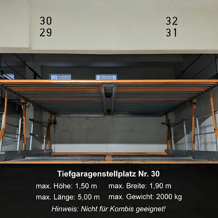 Strandstrasse 16 30 *